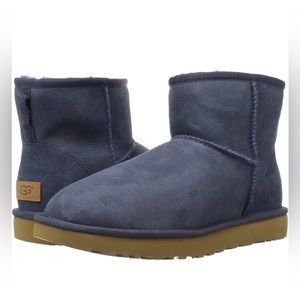 UGG classic mini II